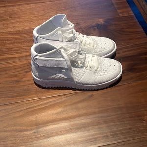 Nike Air Fly Knit Shoes